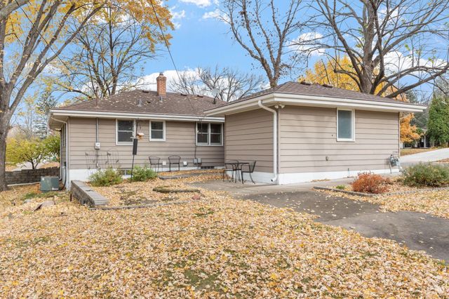 9227 W 22nd Lane, Saint Louis Park, MN 55426