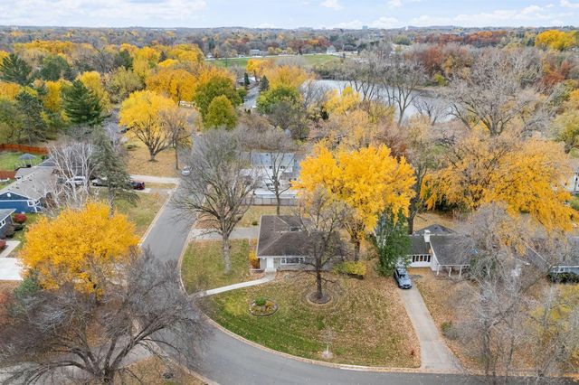 9227 W 22nd Lane, Saint Louis Park, MN 55426