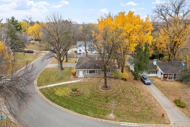 9227 W 22nd Lane, Saint Louis Park, MN 55426