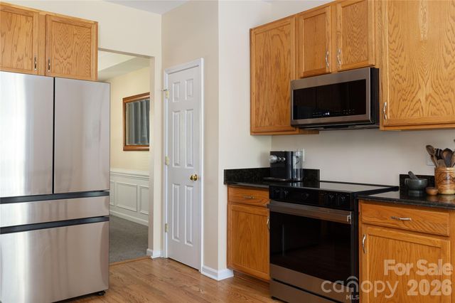 402 Abercairn Way, Waxhaw, NC 28173