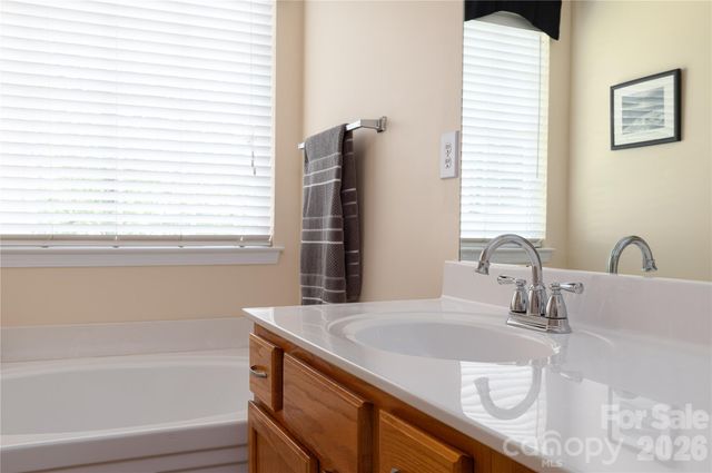 402 Abercairn Way, Waxhaw, NC 28173