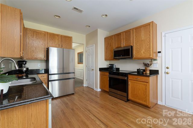 402 Abercairn Way, Waxhaw, NC 28173
