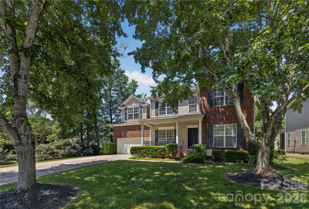 402 Abercairn Way, Waxhaw, NC 28173