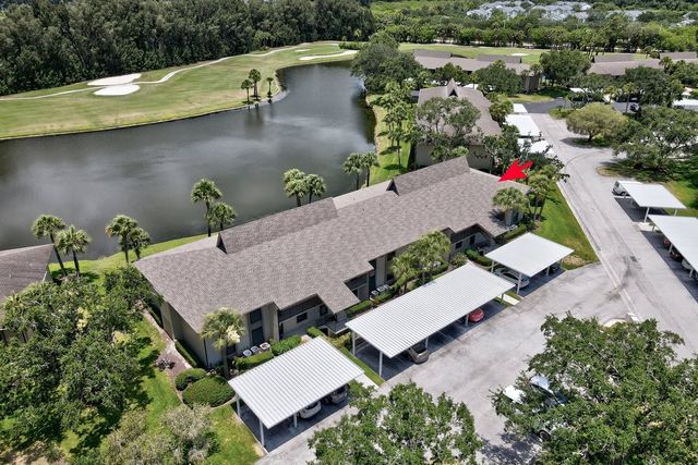 18 Plantation Drive 206, Vero Beach, FL 32966