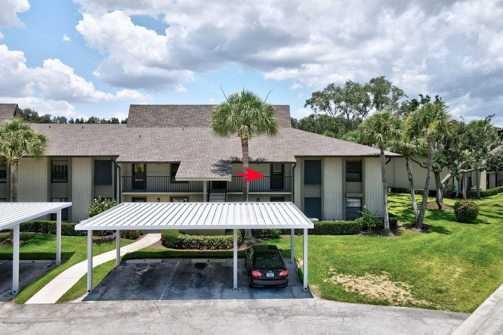 18 Plantation Drive 206, Vero Beach, FL 32966