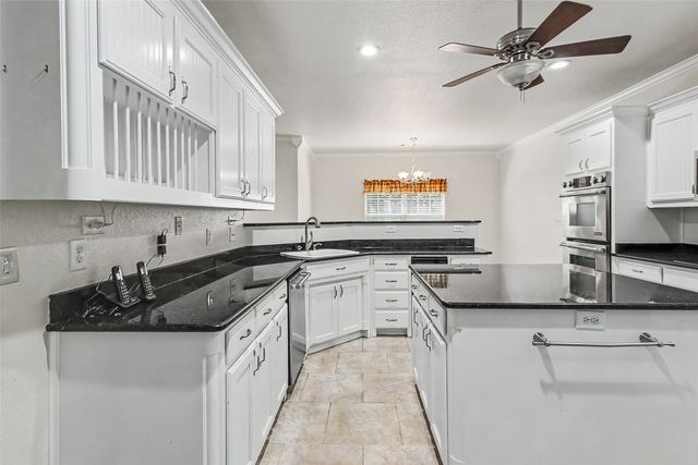 1984 Sunflower Road, Paradise, TX 76073