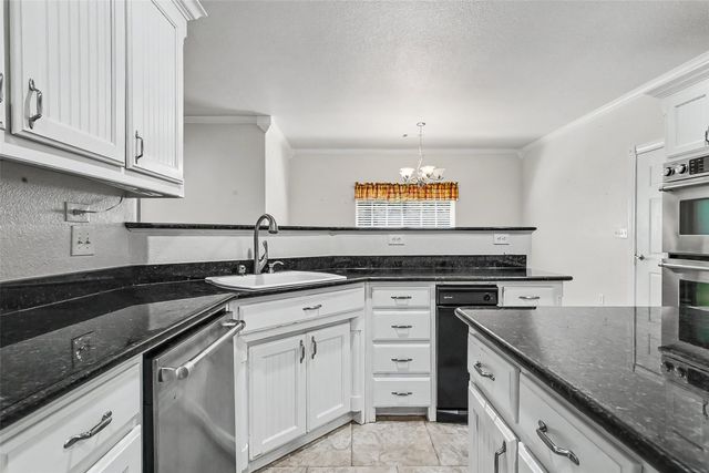 1984 Sunflower Road, Paradise, TX 76073