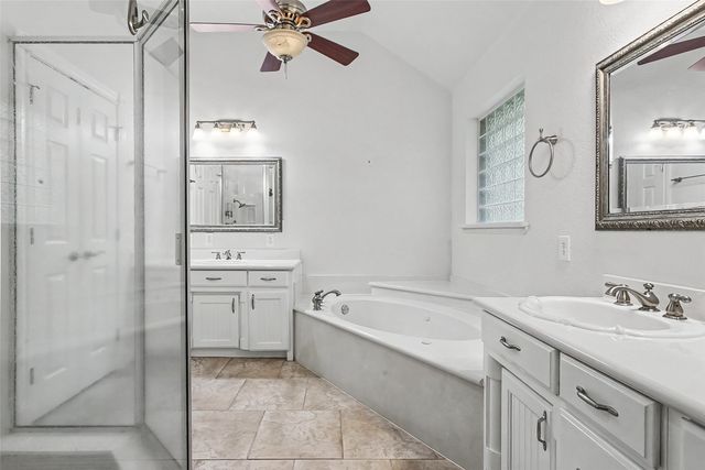 1984 Sunflower Road, Paradise, TX 76073