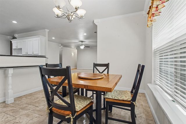 1984 Sunflower Road, Paradise, TX 76073