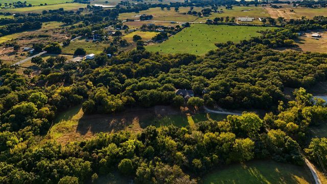 1984 Sunflower Road, Paradise, TX 76073