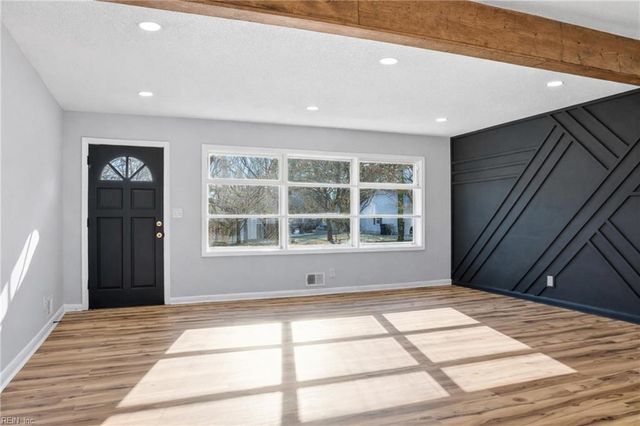 8209 Wedgewood DR, Norfolk, VA 23518