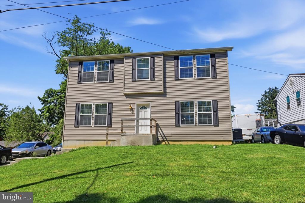 2334 DOUGLAS AVE, Aston, PA 19014