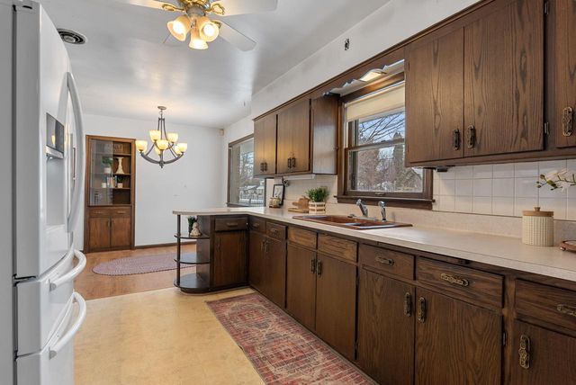 4620 N 135th STREET, Brookfield, WI 53005