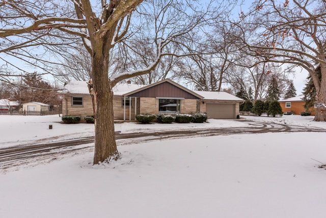 4620 N 135th STREET, Brookfield, WI 53005