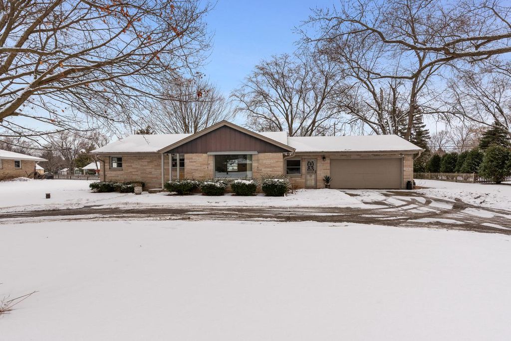 4620 N 135th STREET, Brookfield, WI 53005