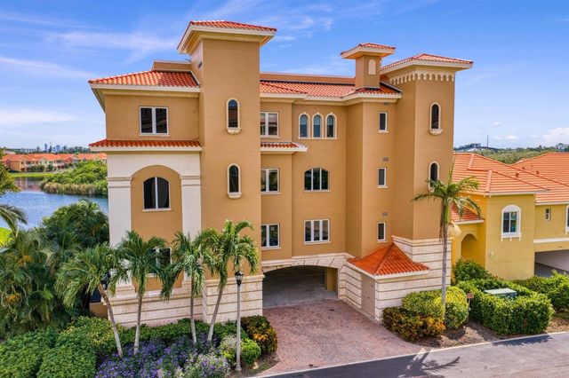 43 BAYVIEW COURT S A, St Petersburg, FL 33711