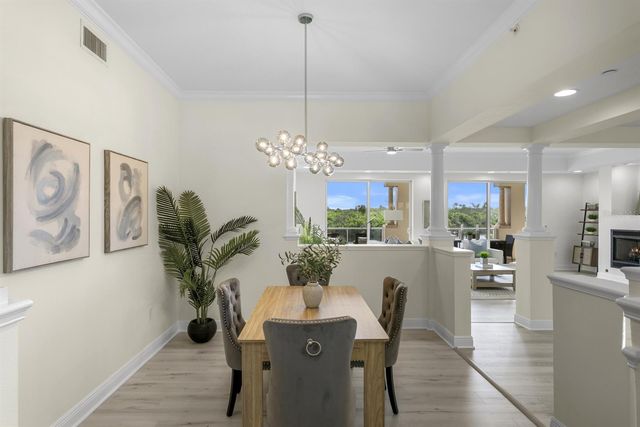 43 BAYVIEW COURT S A, St Petersburg, FL 33711