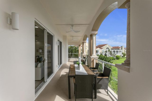43 BAYVIEW COURT S A, St Petersburg, FL 33711
