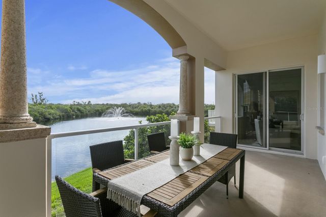 43 BAYVIEW COURT S A, St Petersburg, FL 33711