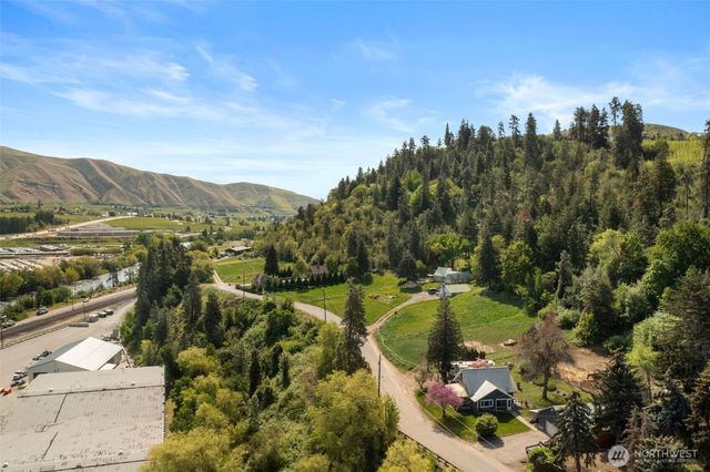 4693 Valley Street, Cashmere, WA 98815