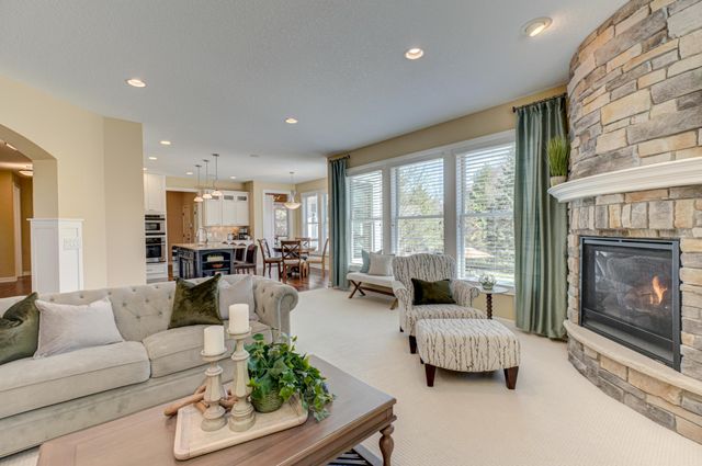 587 Lake Ridge Drive, Shoreview, MN 55126
