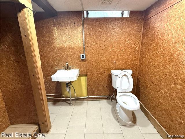 6845 Plainfield Street, Dearborn Heights, MI 48127