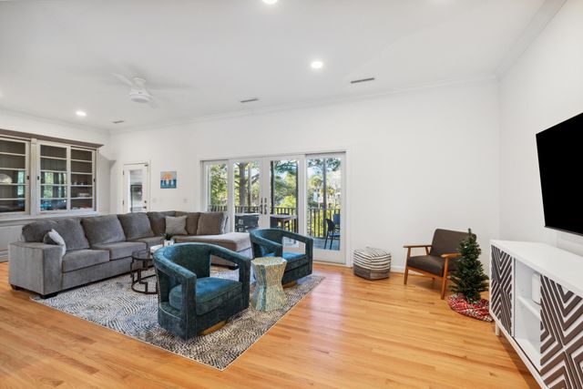406 W Cooper Avenue, Folly Beach, SC 29439