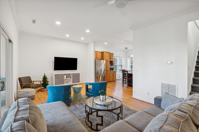 406 W Cooper Avenue, Folly Beach, SC 29439