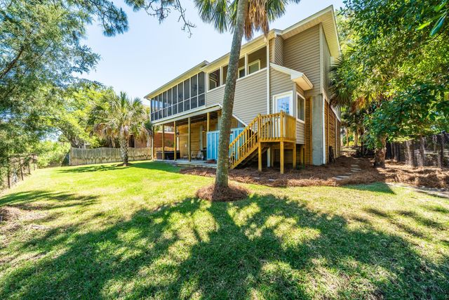 406 W Cooper Avenue, Folly Beach, SC 29439