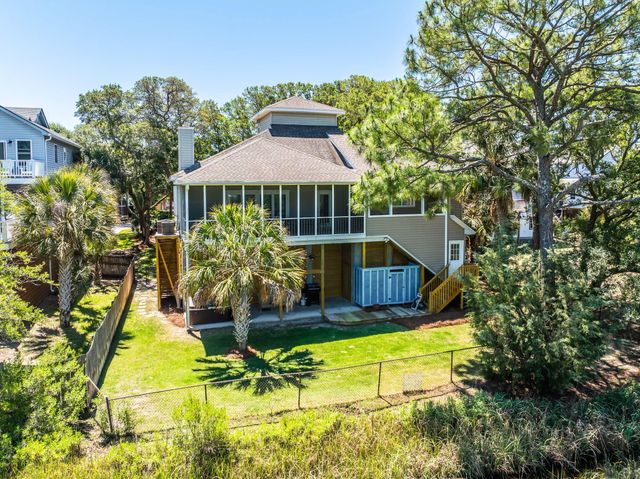 406 W Cooper Avenue, Folly Beach, SC 29439