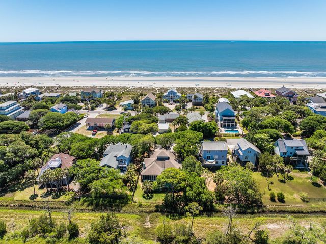 406 W Cooper Avenue, Folly Beach, SC 29439