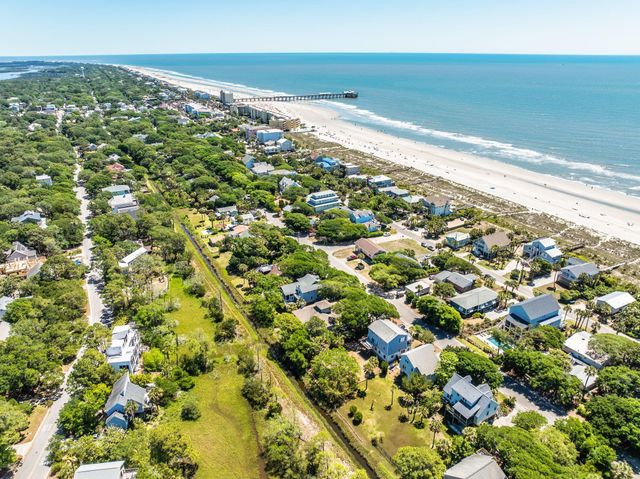 406 W Cooper Avenue, Folly Beach, SC 29439