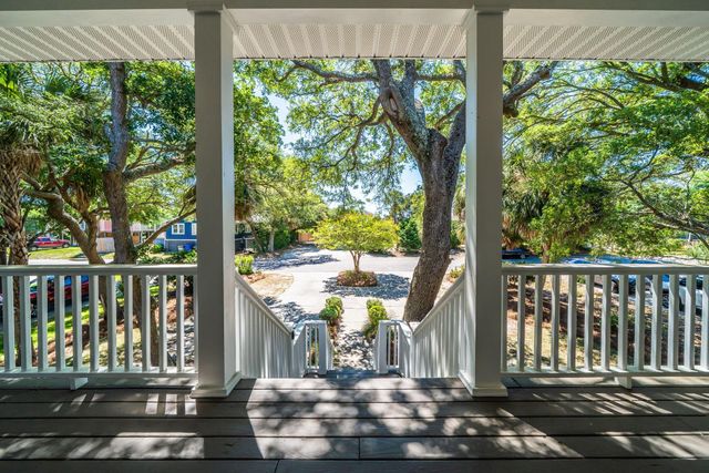 406 W Cooper Avenue, Folly Beach, SC 29439