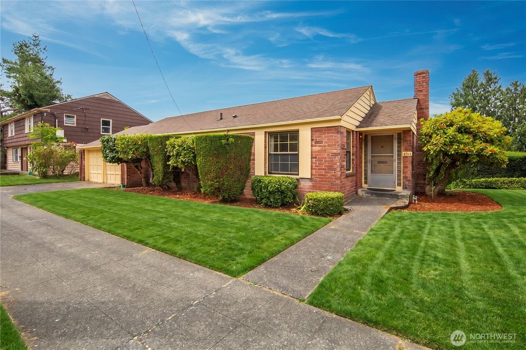 4311 Greenwood Avenue N, Seattle, WA 98103