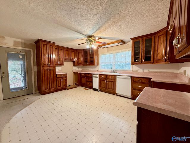 221 Freeman Drive, Altoona, AL 35952