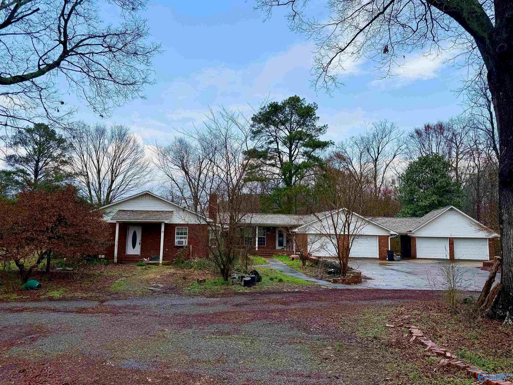 221 Freeman Drive, Altoona, AL 35952