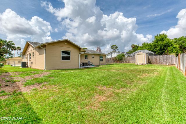 57 Laurel Oaks Circle, Ormond Beach, FL 32174