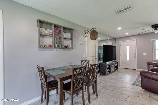 57 Laurel Oaks Circle, Ormond Beach, FL 32174