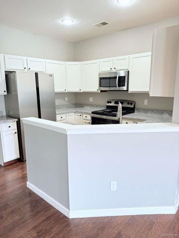 403 Legato Drive 403, Walled Lake, MI 48390