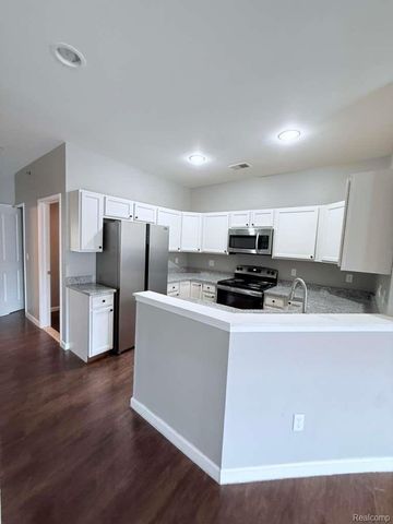 403 Legato Drive 403, Walled Lake, MI 48390