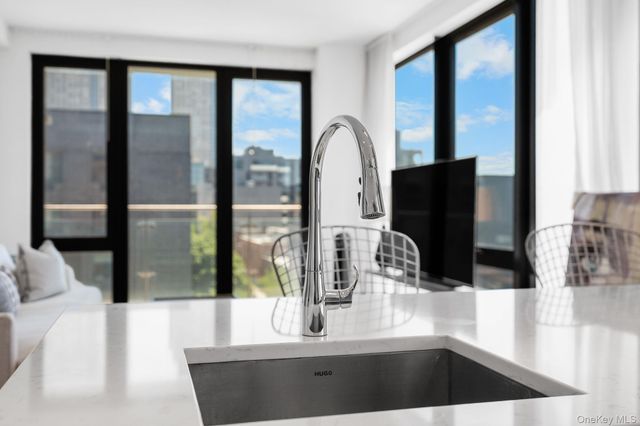 4620 11th Street 5D, Long Island City, NY 11101