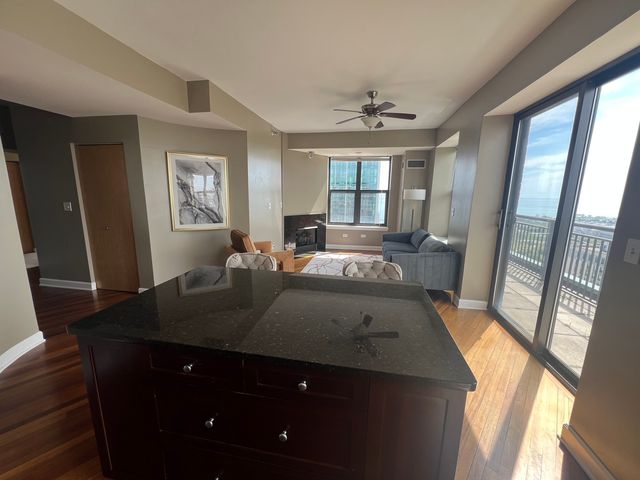 41 E 8TH Street 3403, Chicago, IL 60605