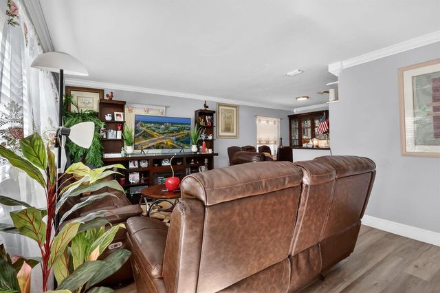 831 30th Court, West Palm Beach, FL 33407
