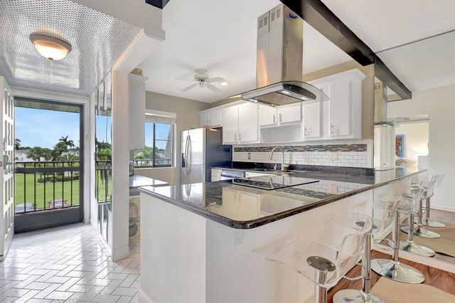 4070 TIVOLI Court 307, Lake Worth, FL 33467