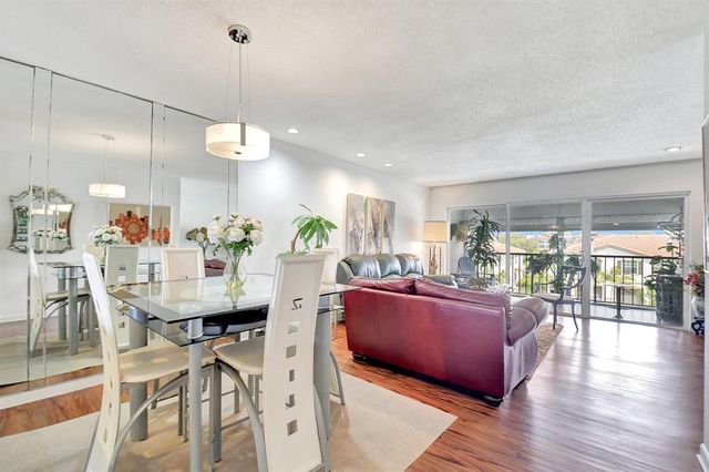 4070 TIVOLI Court 307, Lake Worth, FL 33467