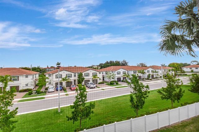 4070 TIVOLI Court 307, Lake Worth, FL 33467