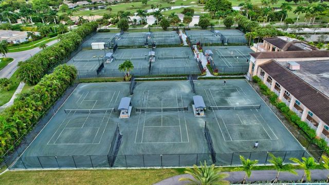 4070 TIVOLI Court 307, Lake Worth, FL 33467