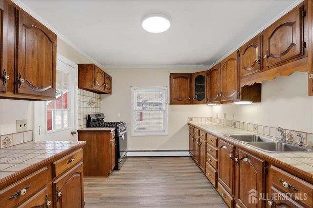 28 Sedgwick Street, Jamesburg, NJ 08831