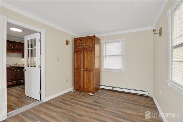 28 Sedgwick Street, Jamesburg, NJ 08831