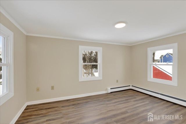 28 Sedgwick Street, Jamesburg, NJ 08831